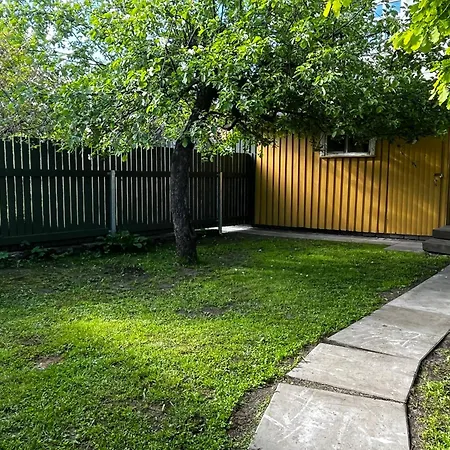 Cozy Apartment With Fully Fenced Private Garden, Fireplace & Free Bikes Lejlighed