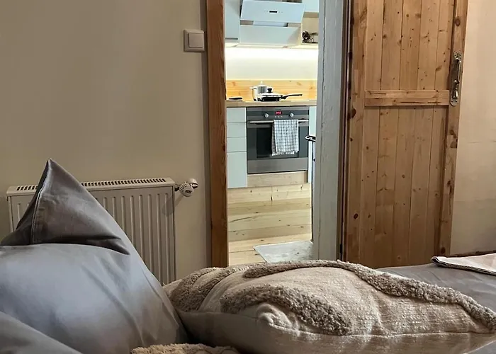 Raehni - With Private Garden & Terrace Apartamento Pärnu