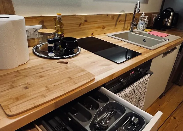 Apartamento Raehni - With Private Garden & Terrace *