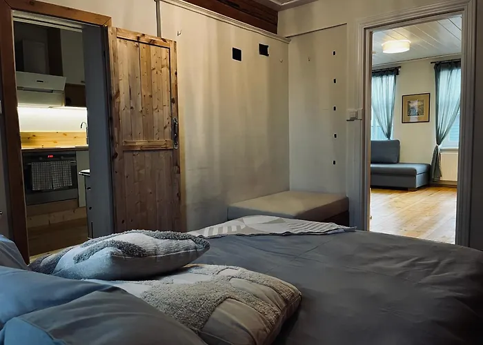 Raehni - With Private Garden & Terrace Apartamento